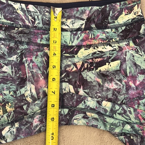 Lululemon Run: Inspire Crop II - Picture 10 of 11